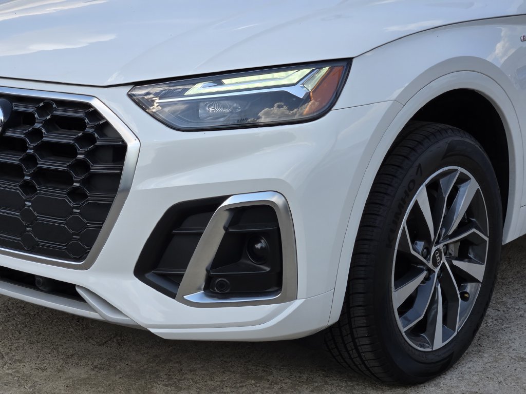 Certified 2023 Audi Q5 2.0T Premium w/ Convenience Package AWD/4WD image 12