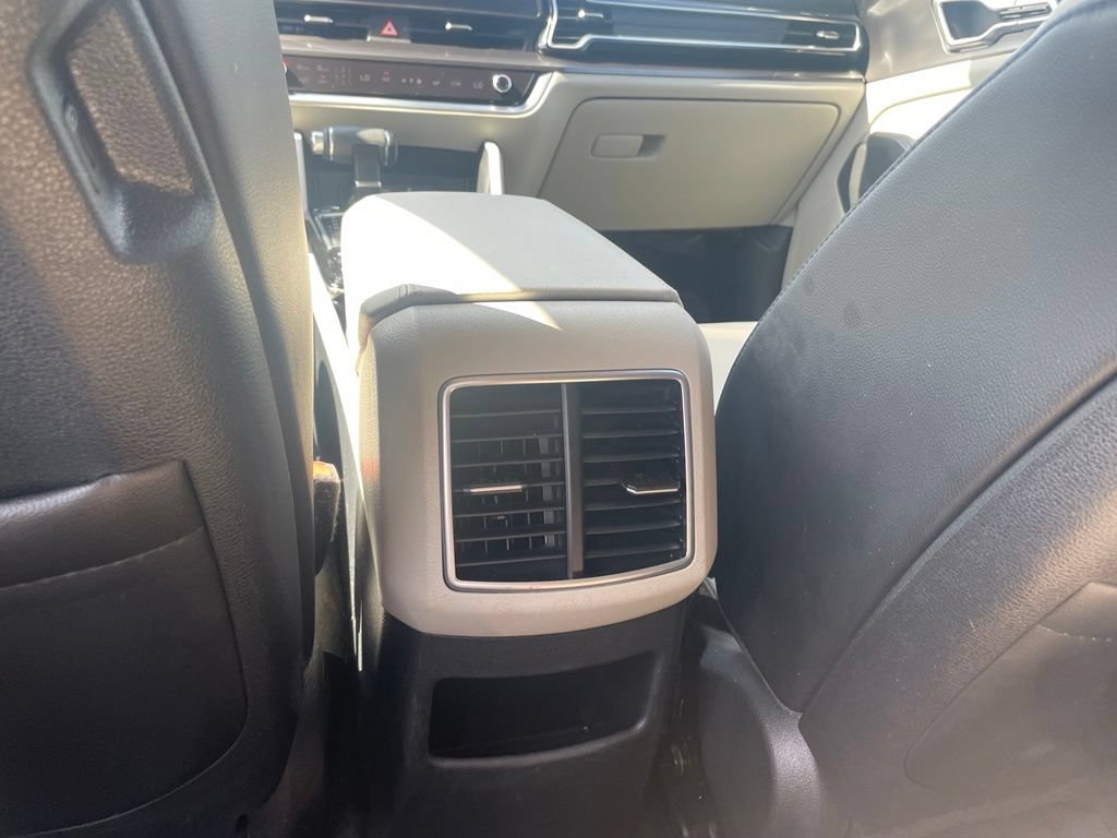 Used 2024 Kia Sportage EX FWD image 25