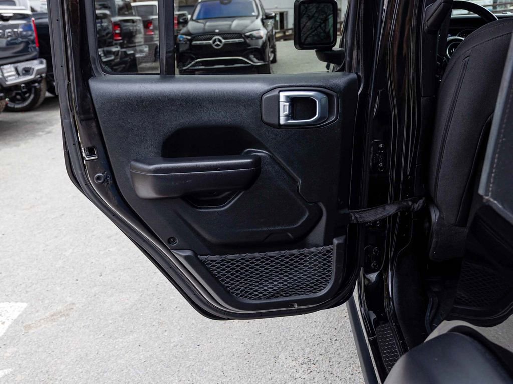 Used 2021 Jeep Wrangler Unlimited Sport image 14