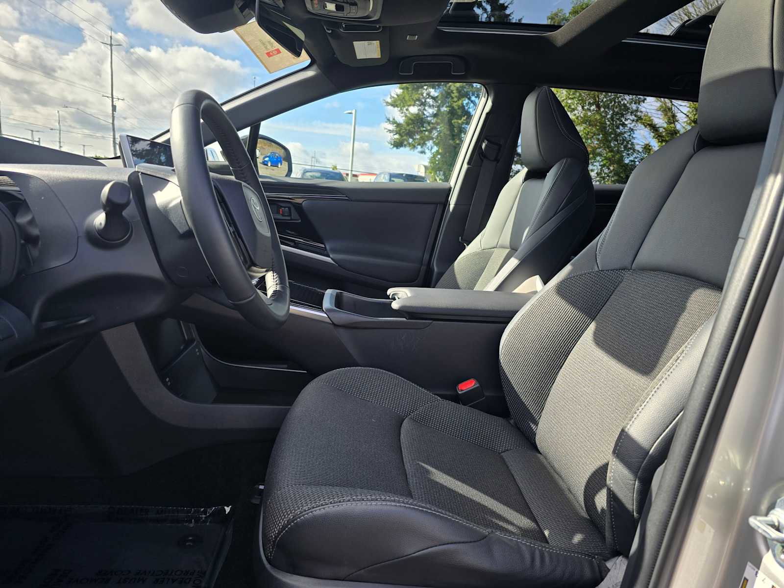 Used 2025 Toyota bZ4X FWD w/ Weather Package image 20