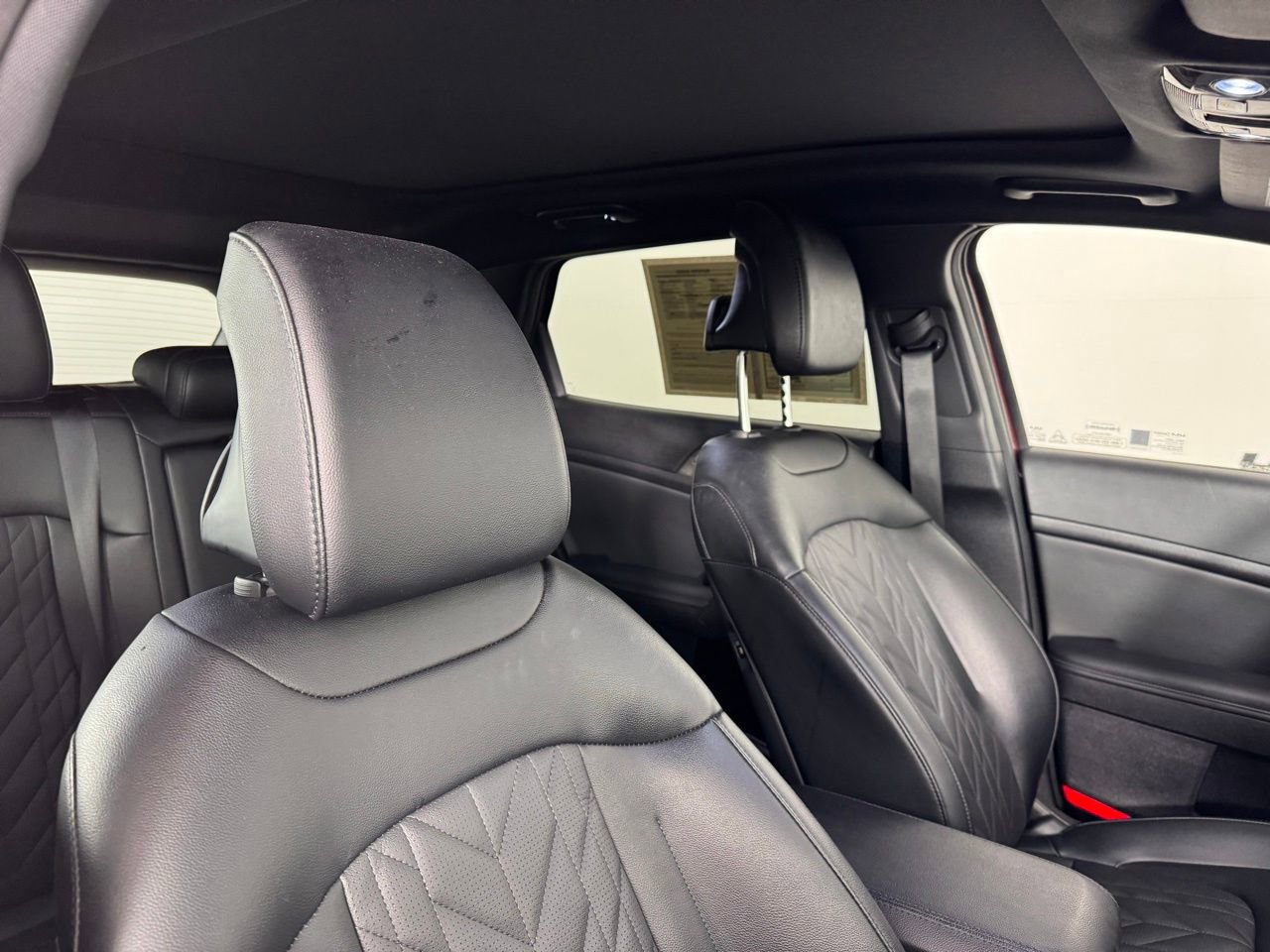 Used 2025 Kia Sportage X-Line w/ Premium Package image 35