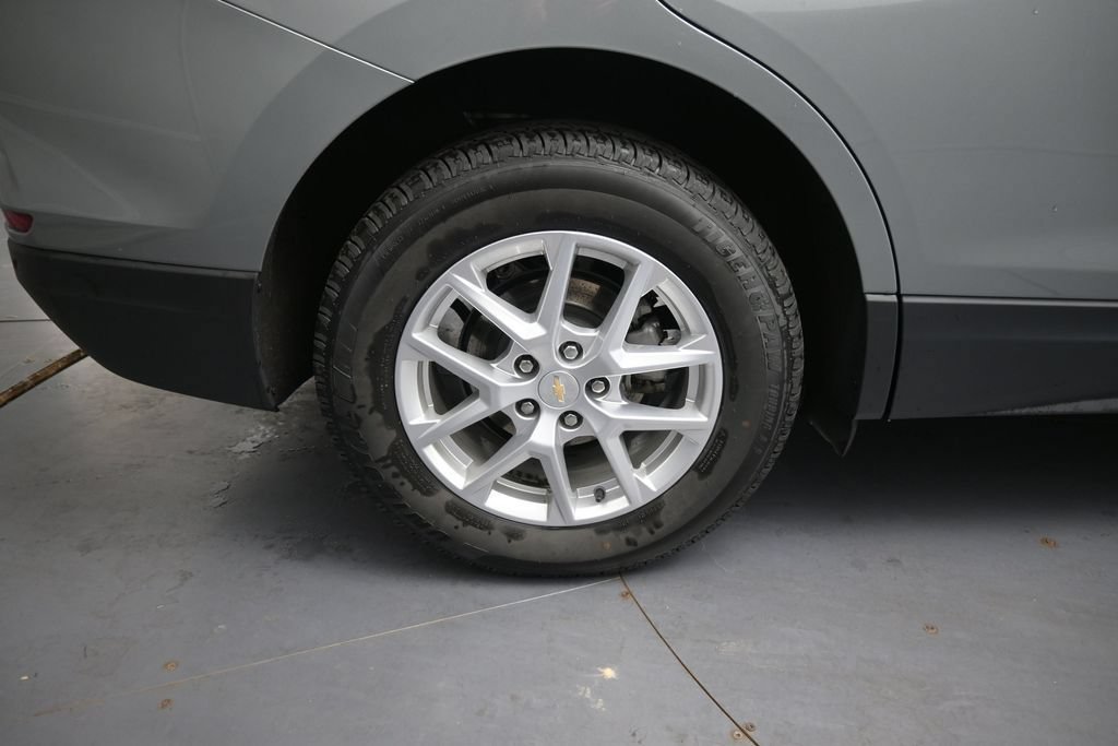 Used 2023 Chevrolet Equinox LT AWD/4WD image 17