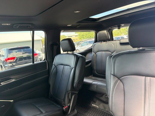 Used 2024 Jeep Wagoneer Series II w/ Premium Group I AWD/4WD image 9