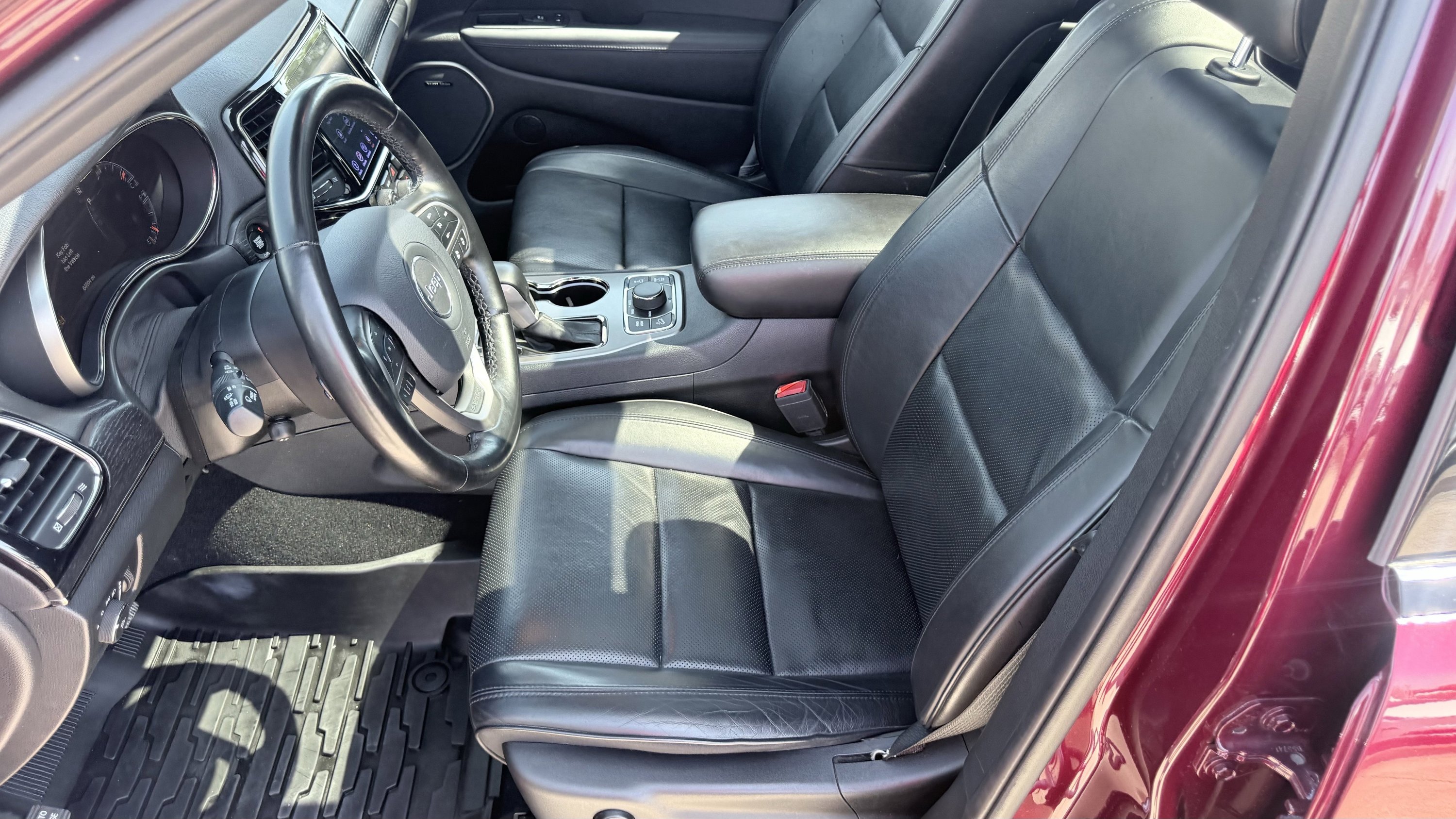 Used 2020 Jeep Grand Cherokee High Altitude AWD/4WD image 27