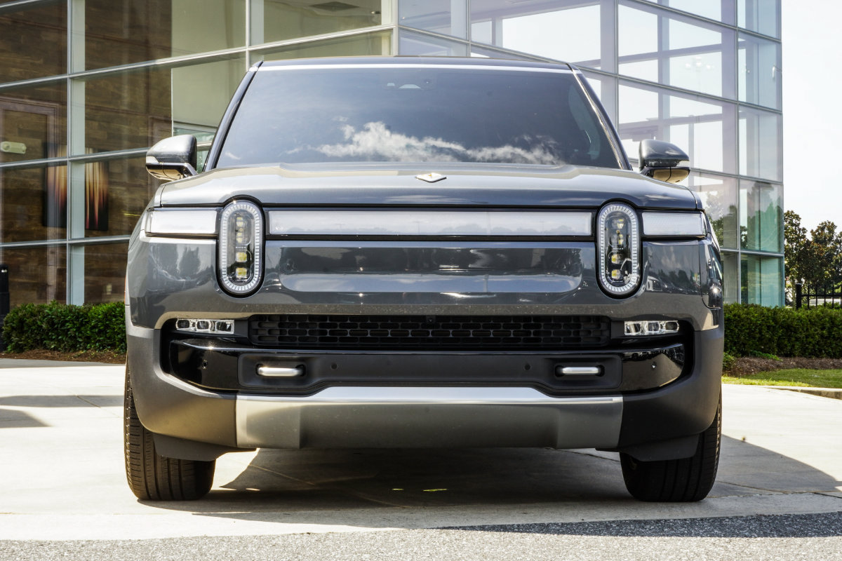 Used 2024 Rivian R1S Adventure Quad AWD/4WD image 7