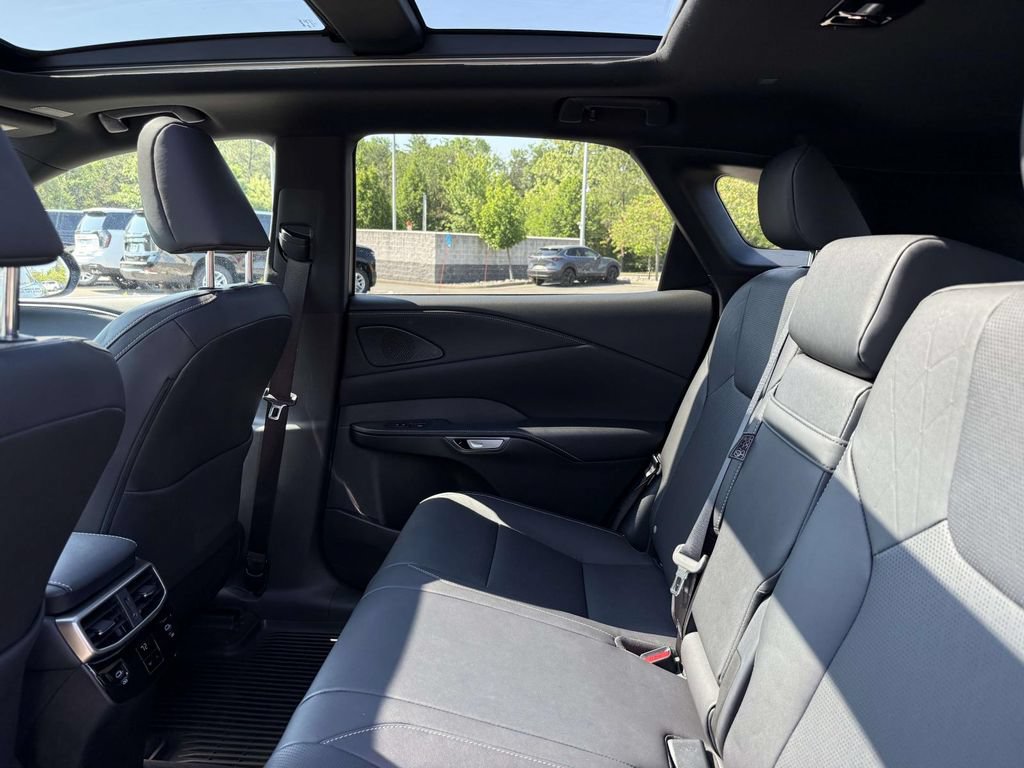 Used 2023 Lexus RX 350 Premium Plus w/ Accessory Package (Z1) AWD/4WD image 18