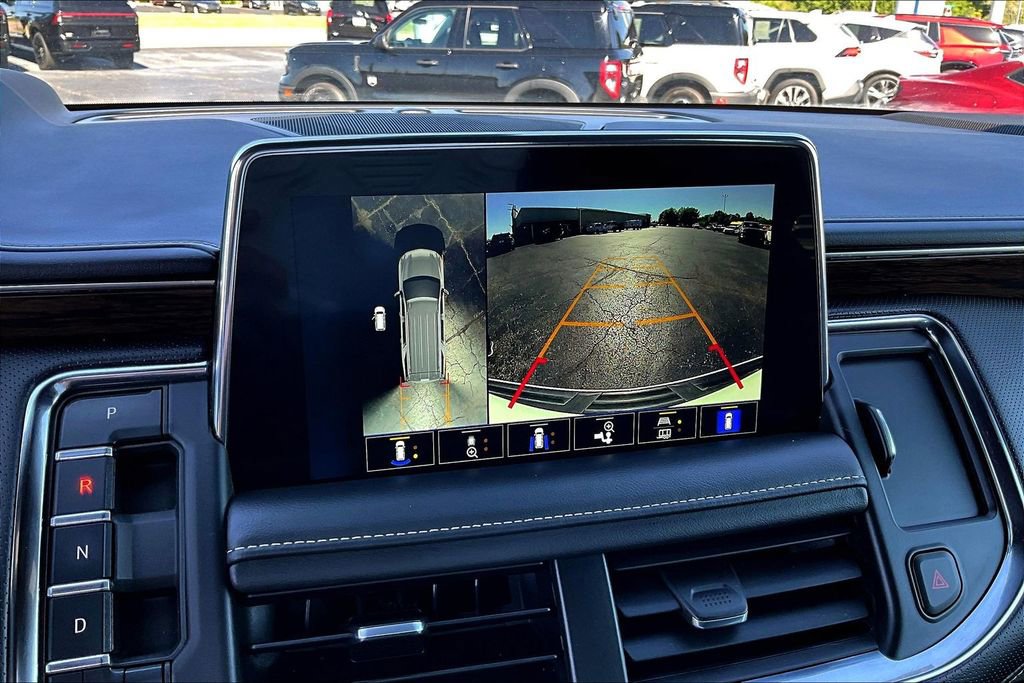 Used 2022 Chevrolet Tahoe Premier AWD/4WD image 16