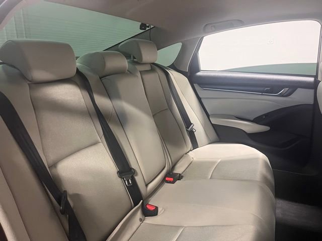 Used 2018 Honda Accord EX image 13