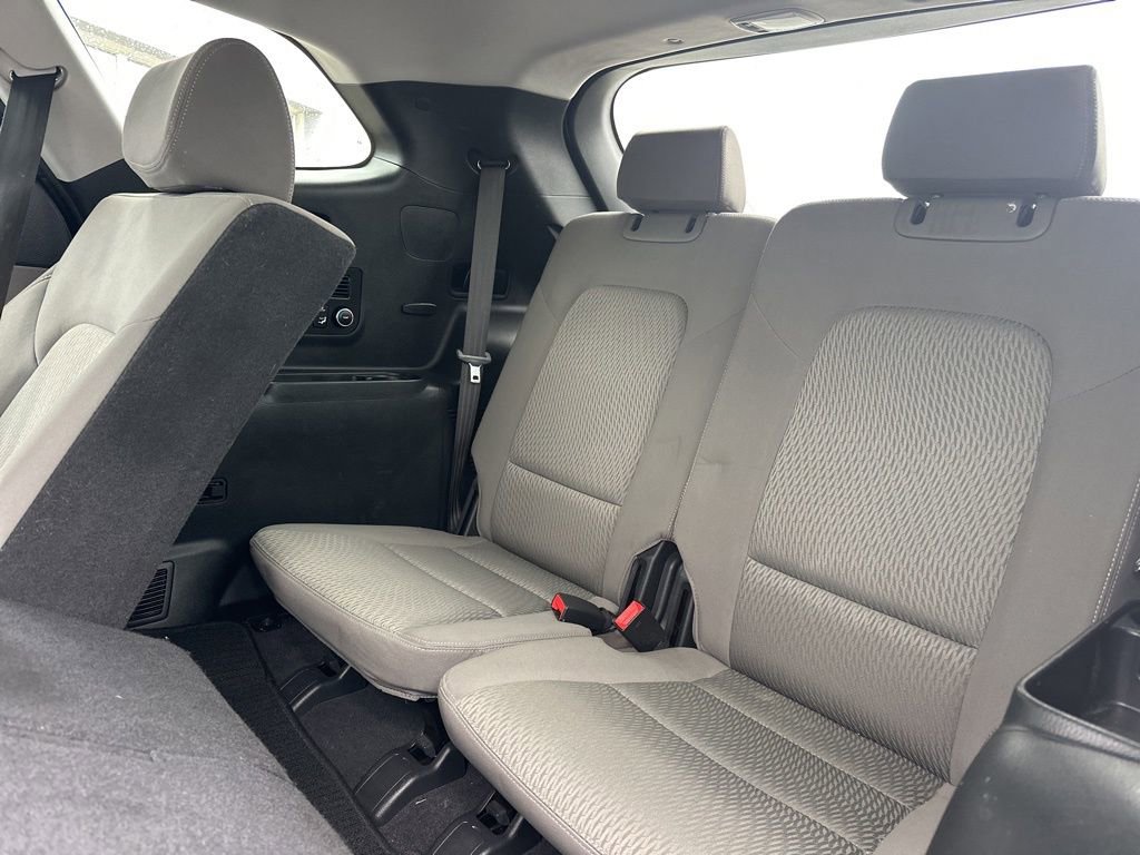 Used 2018 Hyundai Santa Fe SE image 35