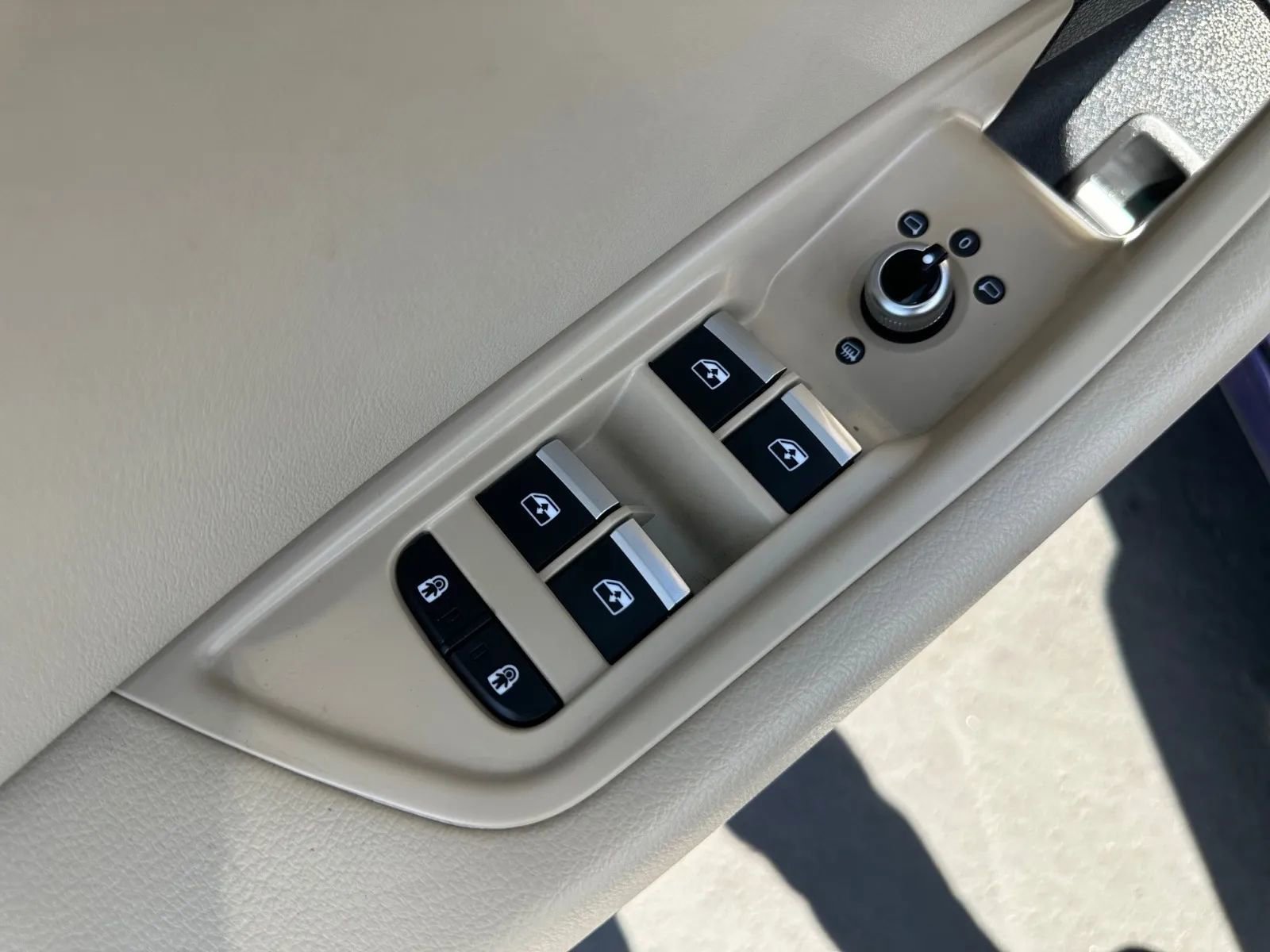 Used 2021 Audi A4 2.0T Premium w/ Convenience Package image 19