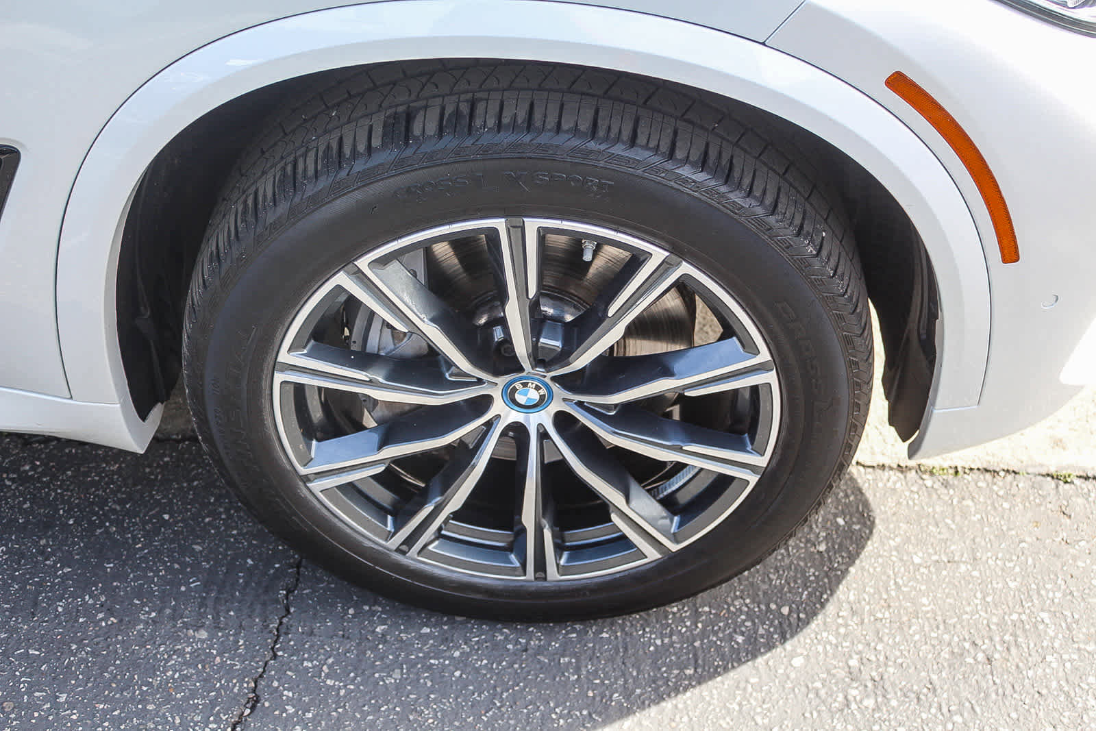 Certified 2023 BMW X5 xDrive45e w/ Executive Package image 9