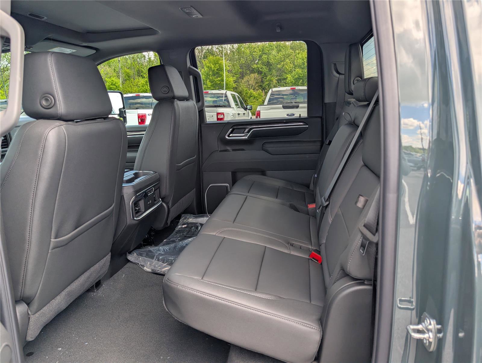 New 2026 Chevrolet Silverado 3500 LTZ w/ Trail Boss Package AWD/4WD image 9