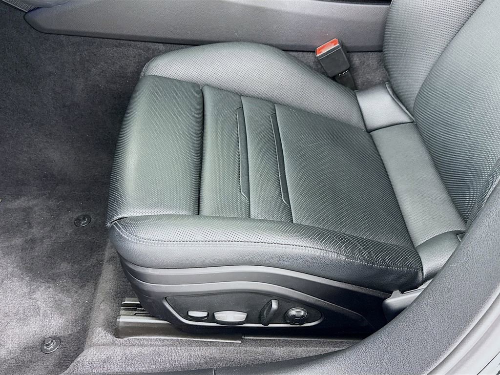 Certified 2023 Porsche Panamera Platinum Edition RWD image 14