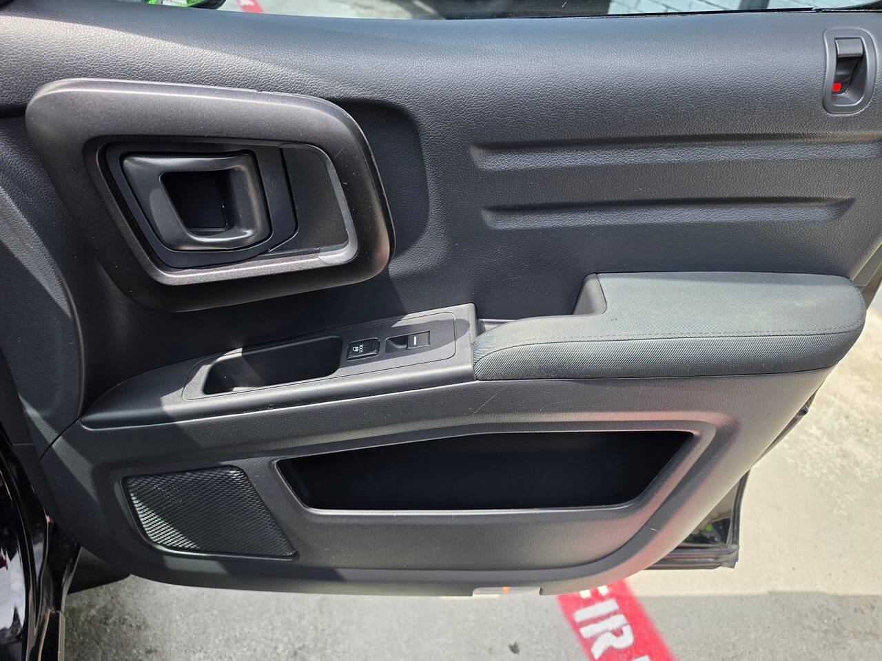 Used 2014 Honda Ridgeline Sport image 28