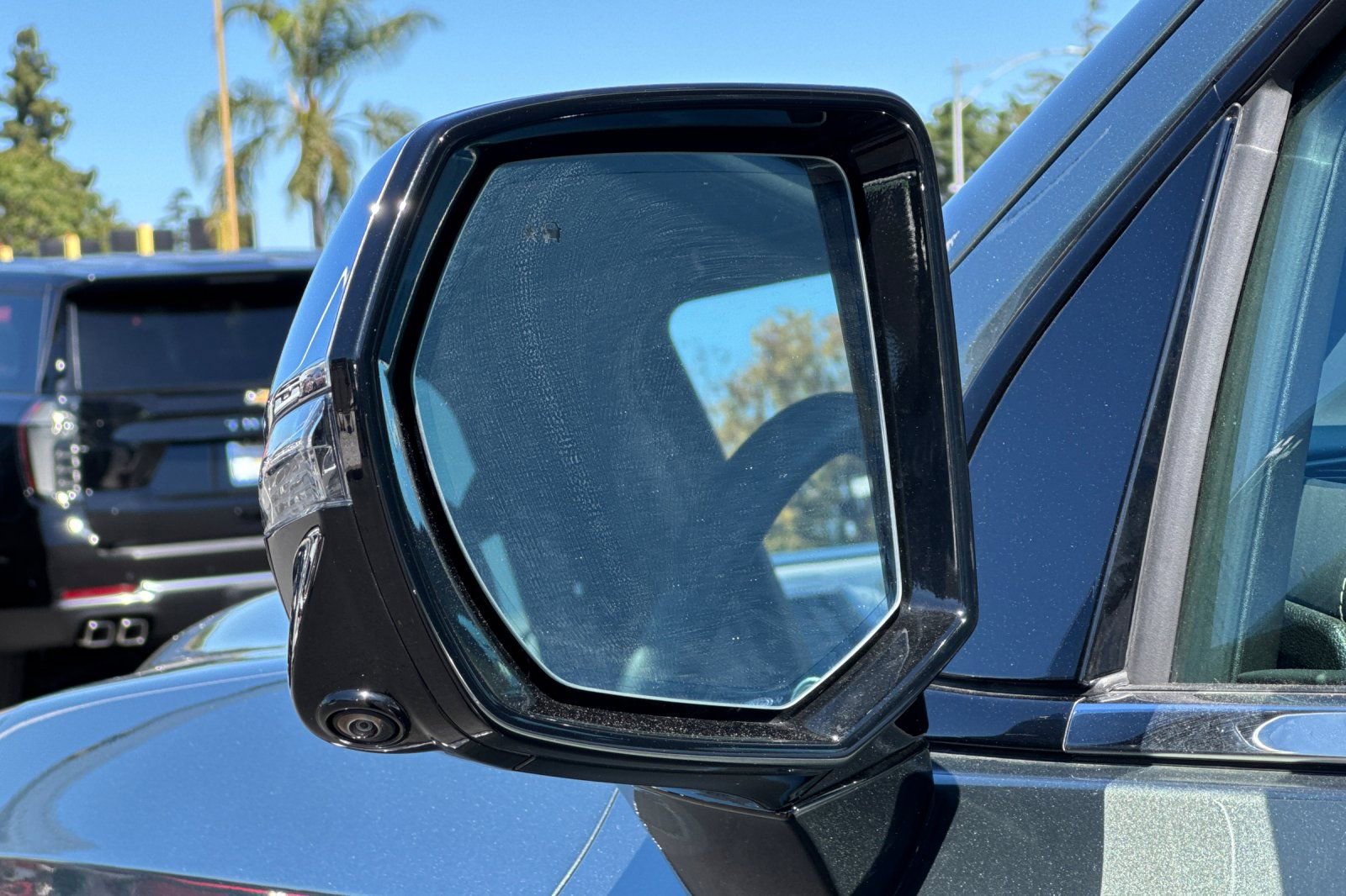 Used 2024 Chevrolet Suburban Premier image 49