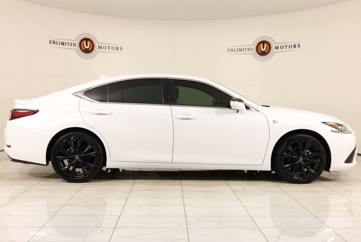 Used 2023 Lexus ES 350 F Sport w/ Accessory Package (Z2) FWD image 2