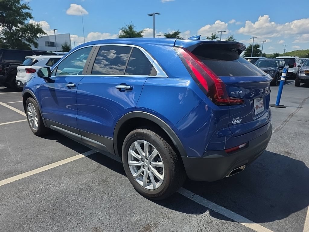 Used 2021 Cadillac XT4 Luxury w/ Cold Weather Package AWD/4WD image 8