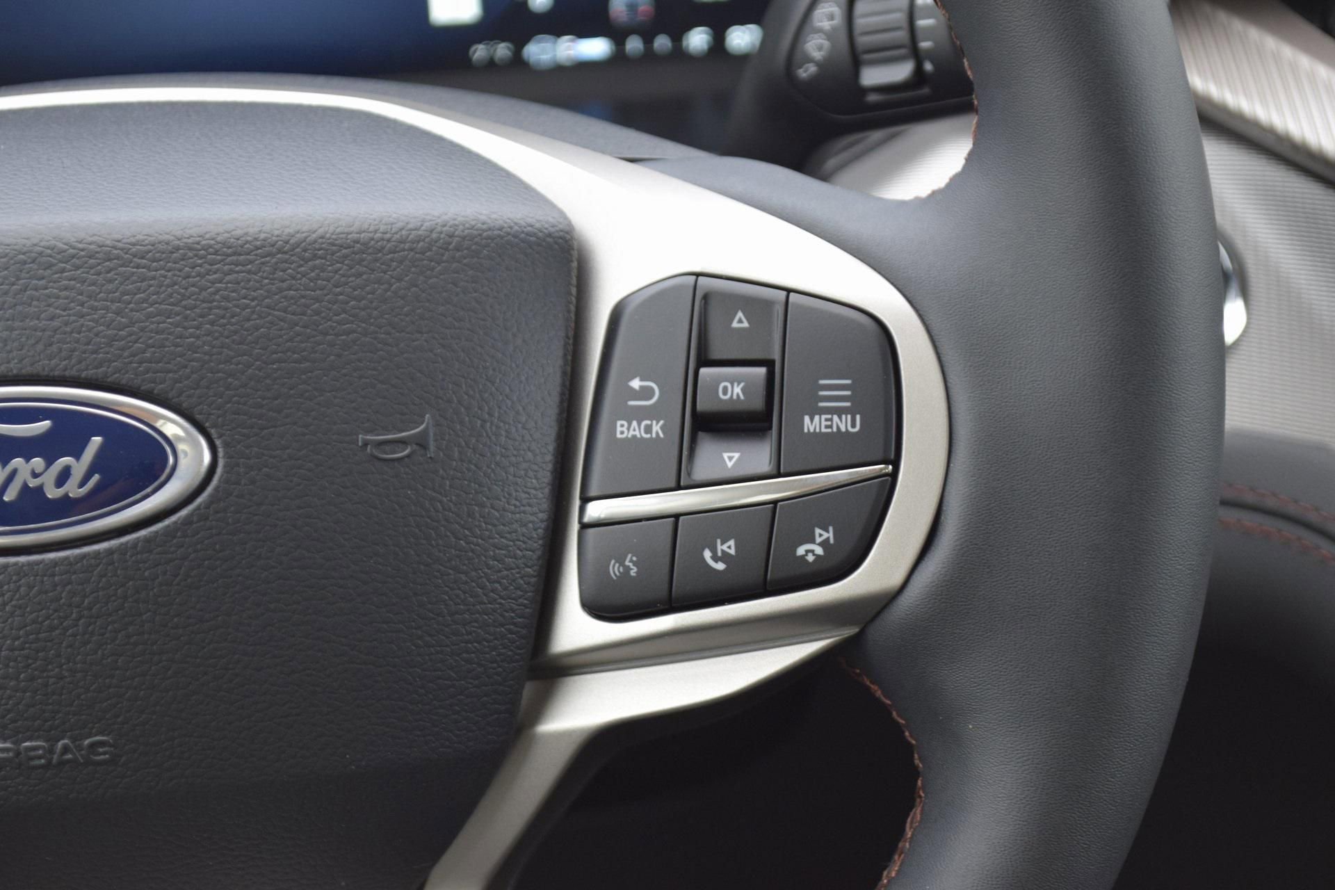 New 2026 Ford Explorer Active w/ Active Comfort Package image 10