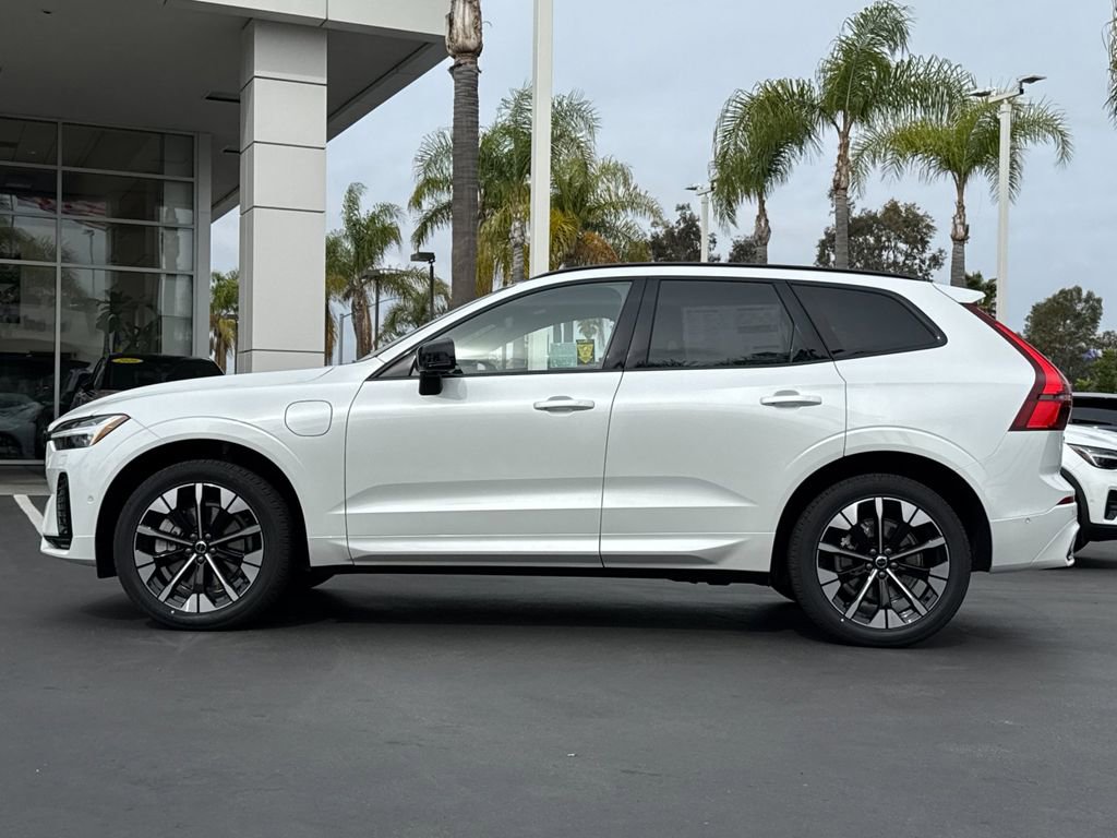 New 2026 Volvo XC60 T8 Plus w/ Protection Package Premier image 2