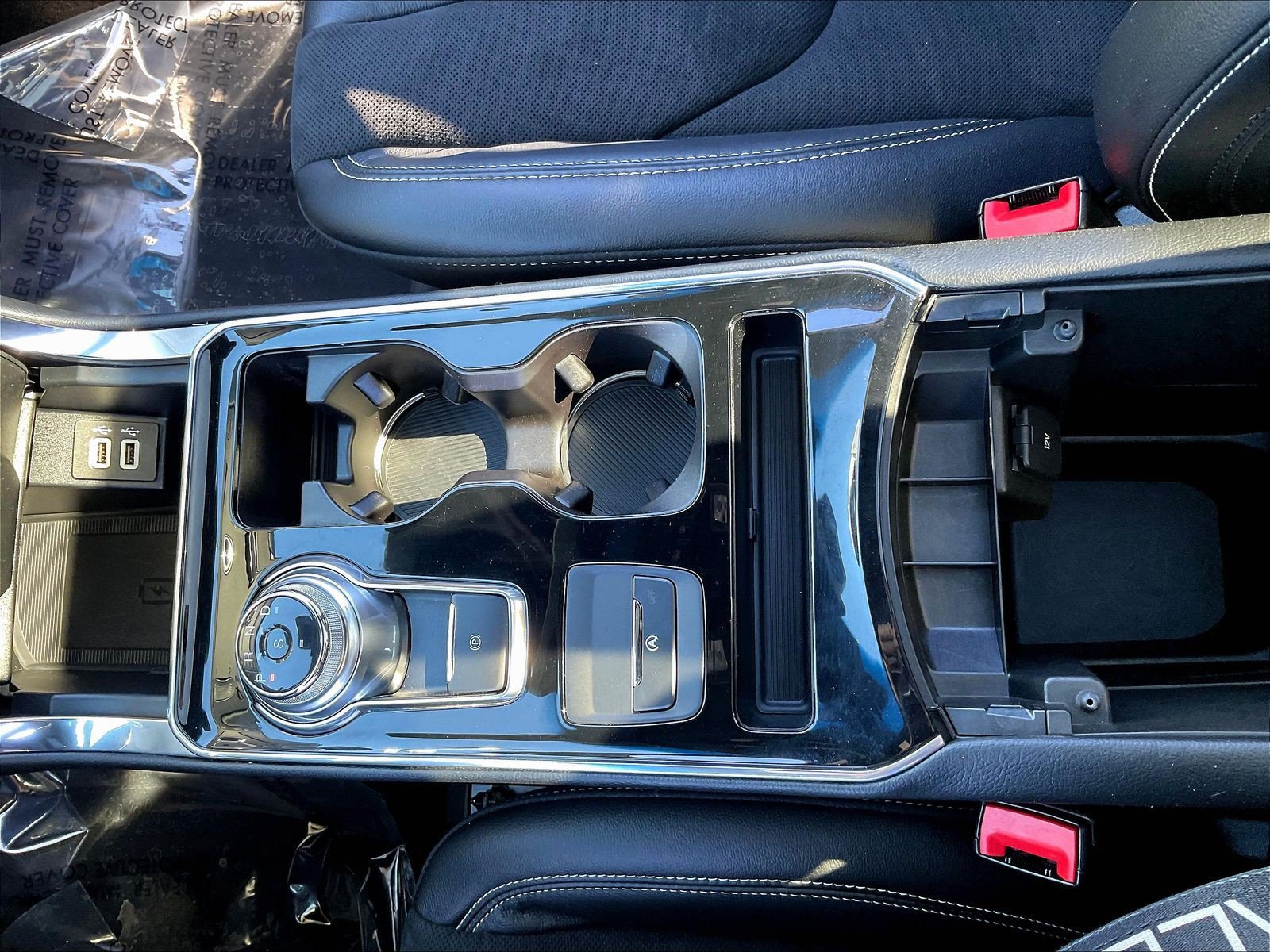 Used 2019 Ford Edge ST w/ Convenience Package AWD/4WD image 16