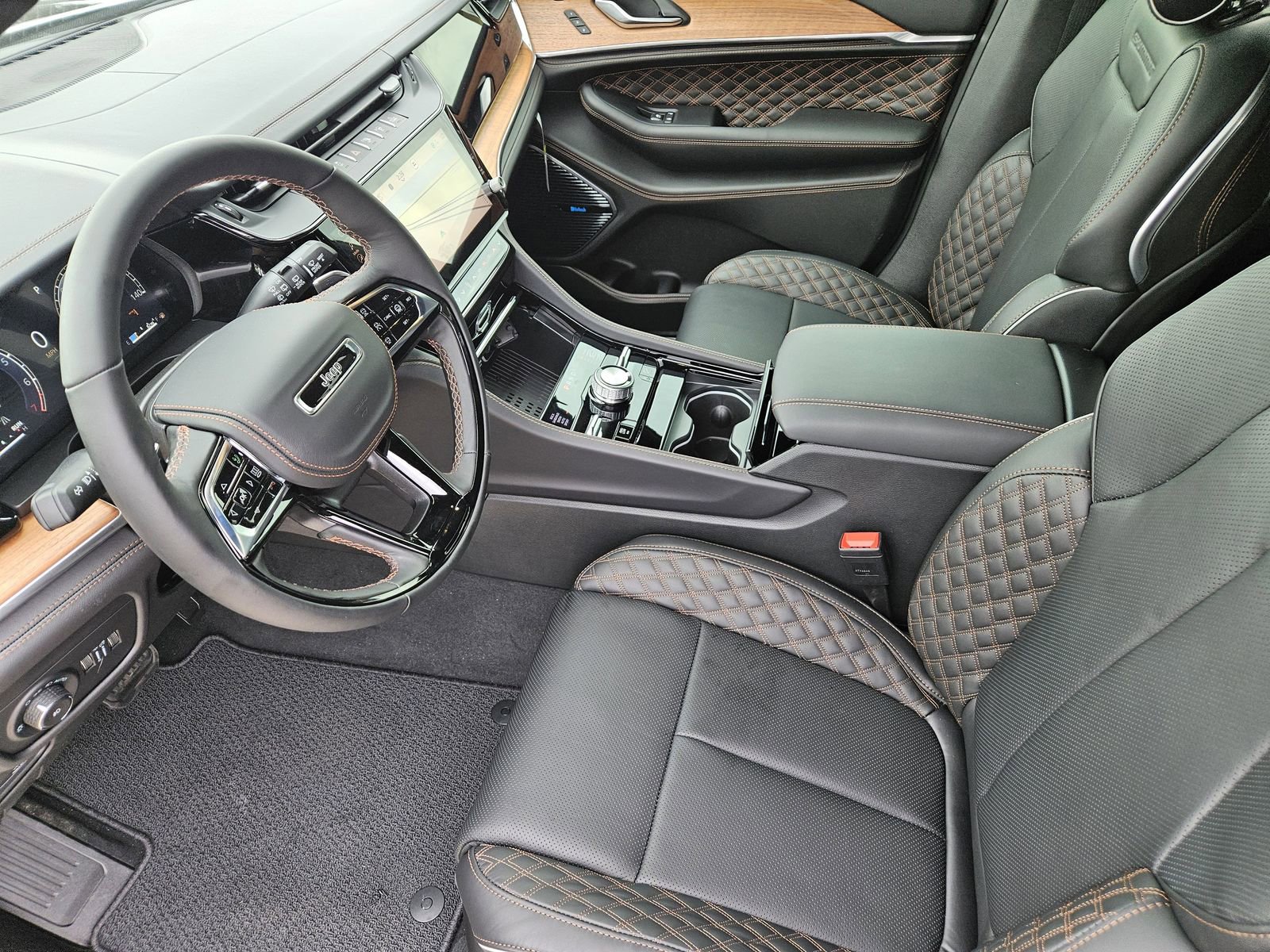 New 2026 Jeep Grand Cherokee L Summit AWD/4WD image 15