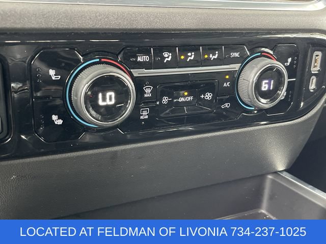 Used 2022 Chevrolet Silverado 1500 LT Trail Boss w/ LT Trail Boss Premium Package AWD/4WD image 18