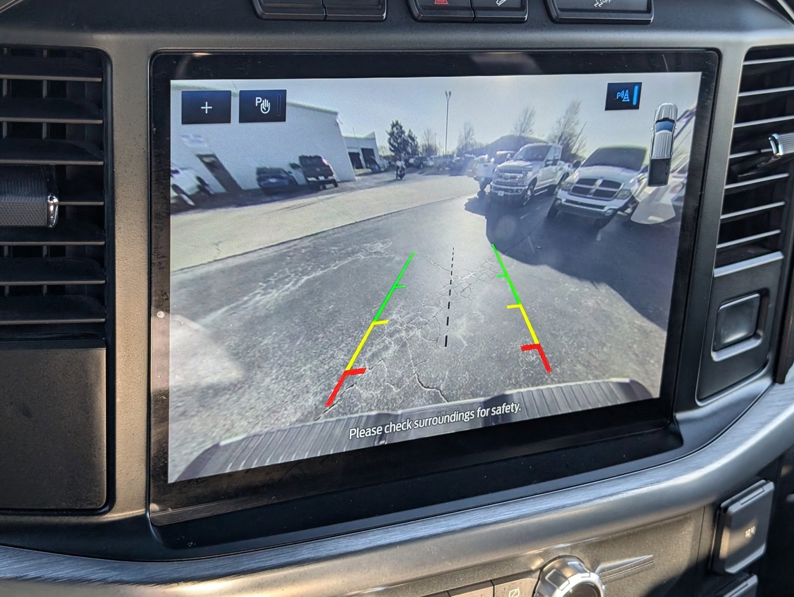 Used 2022 Ford F150 Lariat image 6