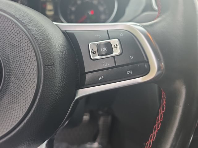Used 2017 Volkswagen Jetta GLI FWD image 18
