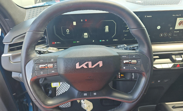 Used 2024 Kia EV9 GT-Line AWD/4WD image 7
