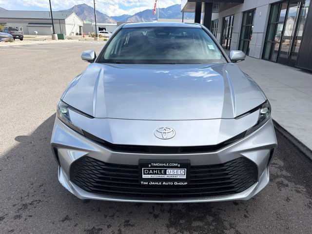 Used 2025 Toyota Camry LE w/ Convenience Package AWD/4WD image 2