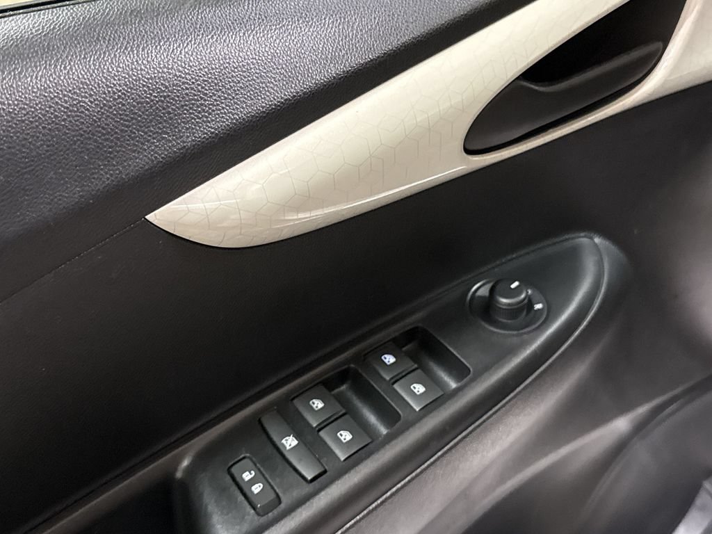 Used 2016 Chevrolet Spark LT FWD image 20