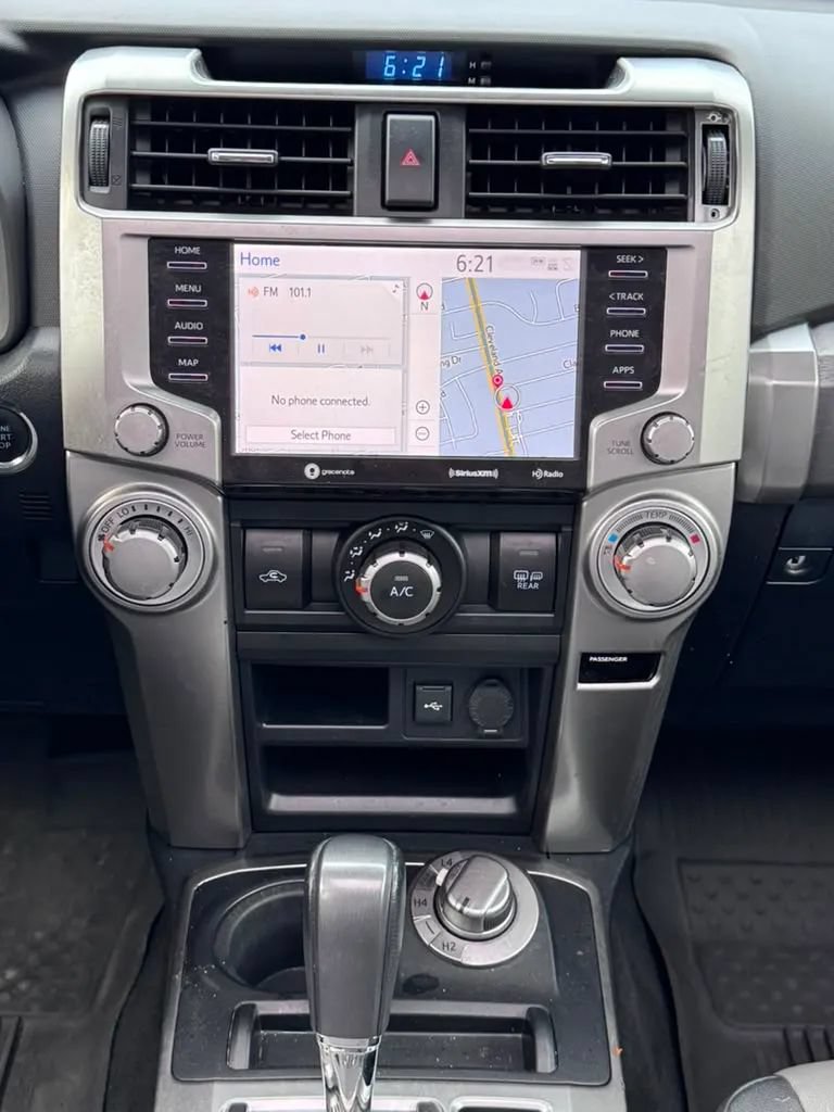 Used 2021 Toyota 4Runner SR5 Premium w/ Moonroof Package AWD/4WD image 18