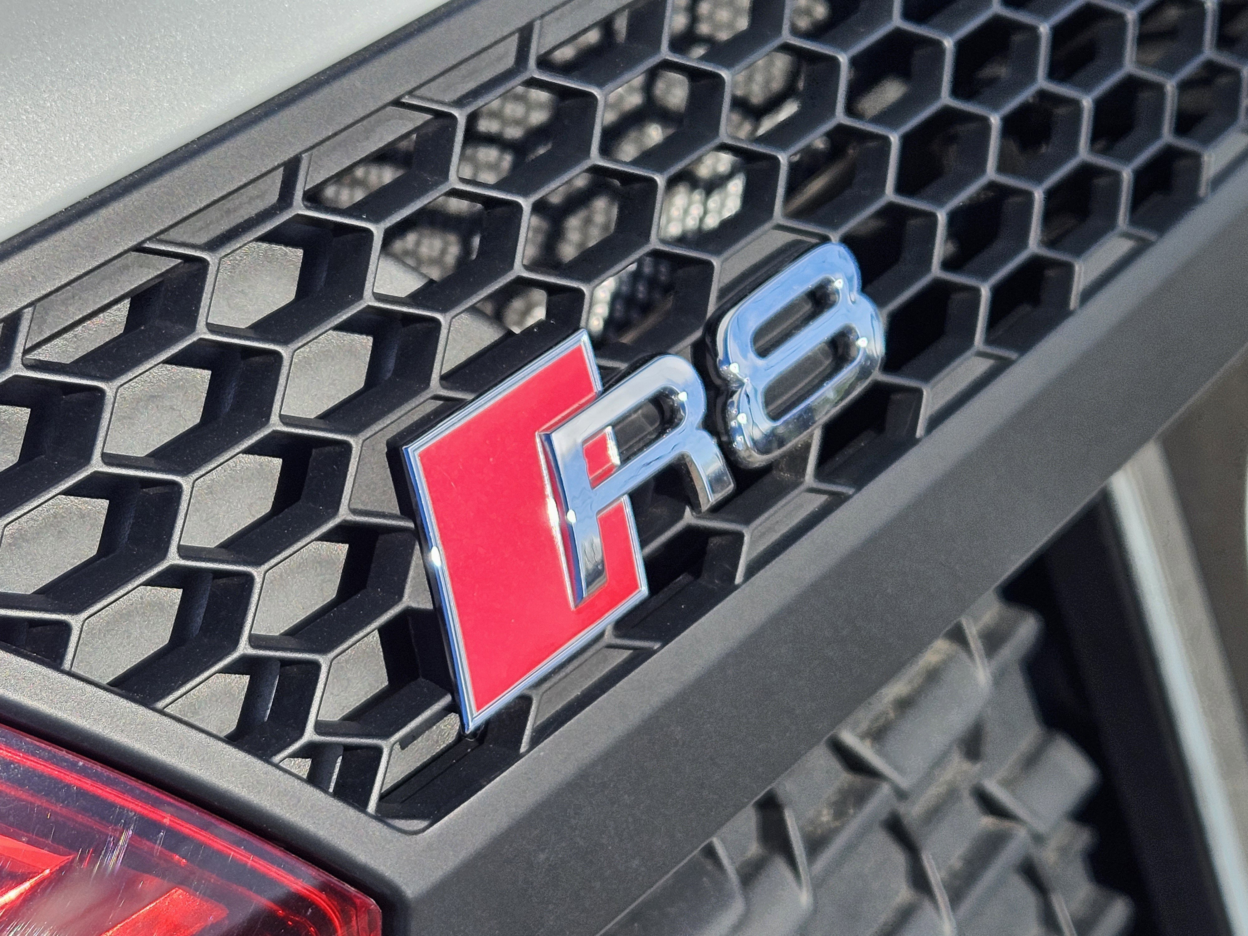 Used 2020 Audi R8 V10 w/ Carbon Exterior Package image 14