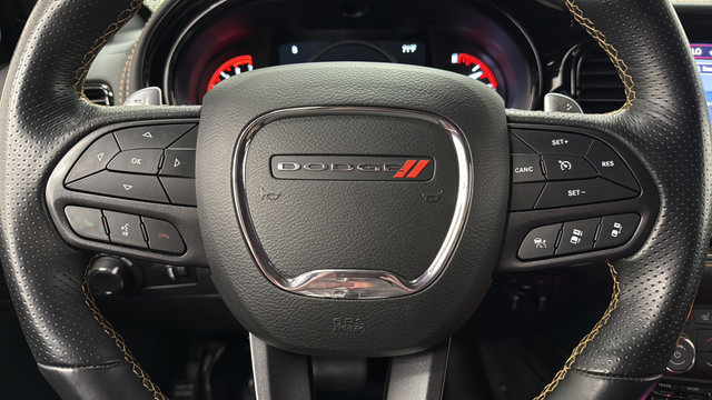Used 2025 Dodge Durango R/T AWD/4WD image 16