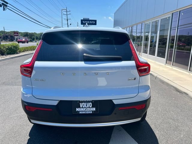 Used 2025 Volvo XC40 B5 Core AWD/4WD image 4