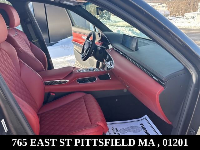 Used 2025 Genesis GV70 3.5T Sport w/ Sport Prestige Package image 12