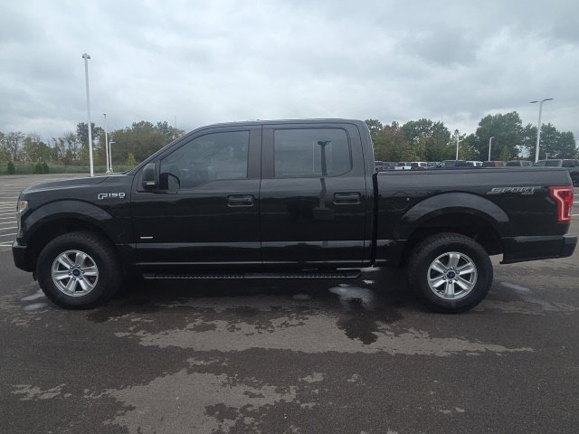 Used 2015 Ford F150 XL w/ Equipment Group 101A Mid AWD/4WD image 11