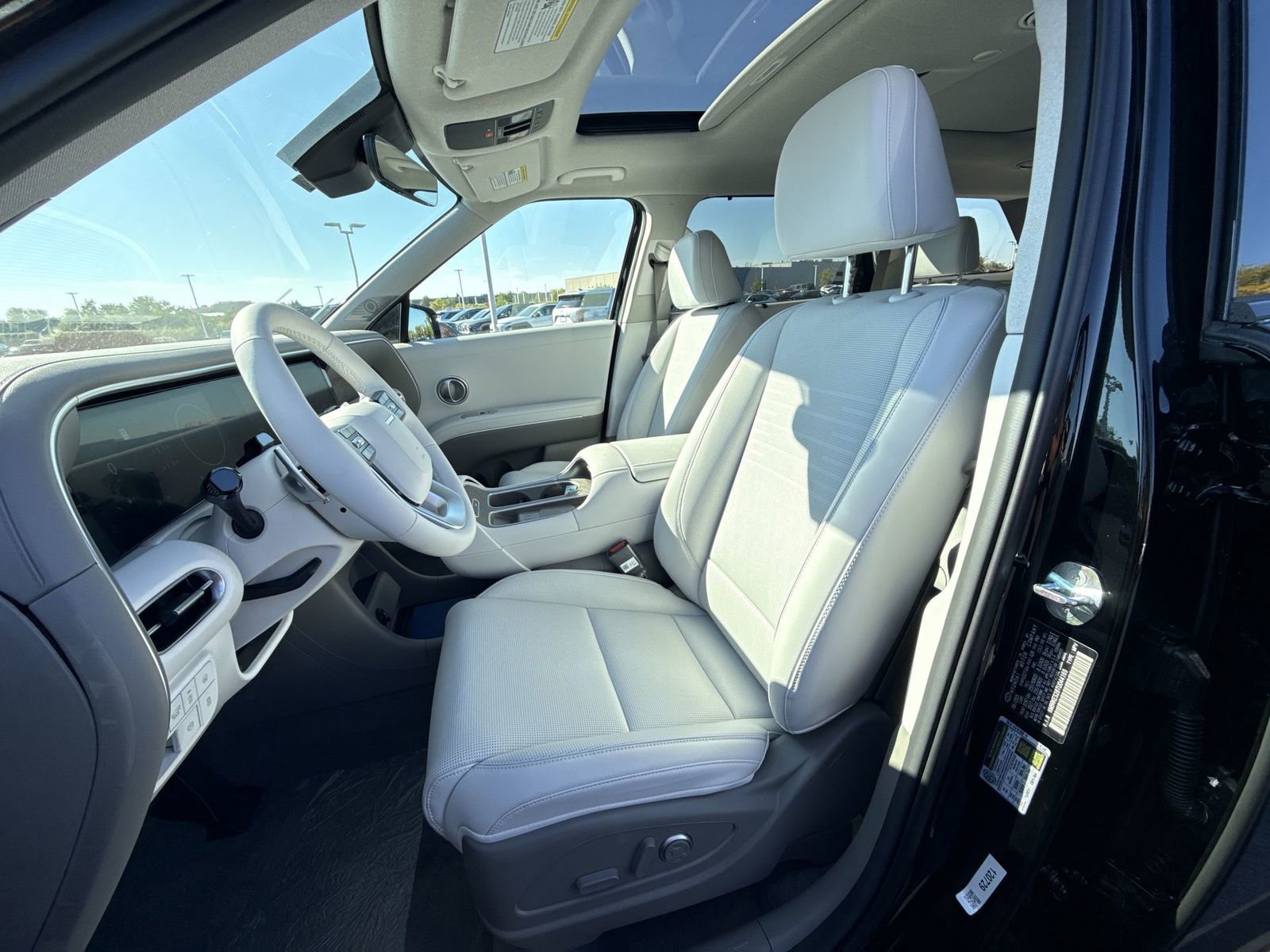 Certified 2026 Hyundai Palisade Limited AWD/4WD image 13