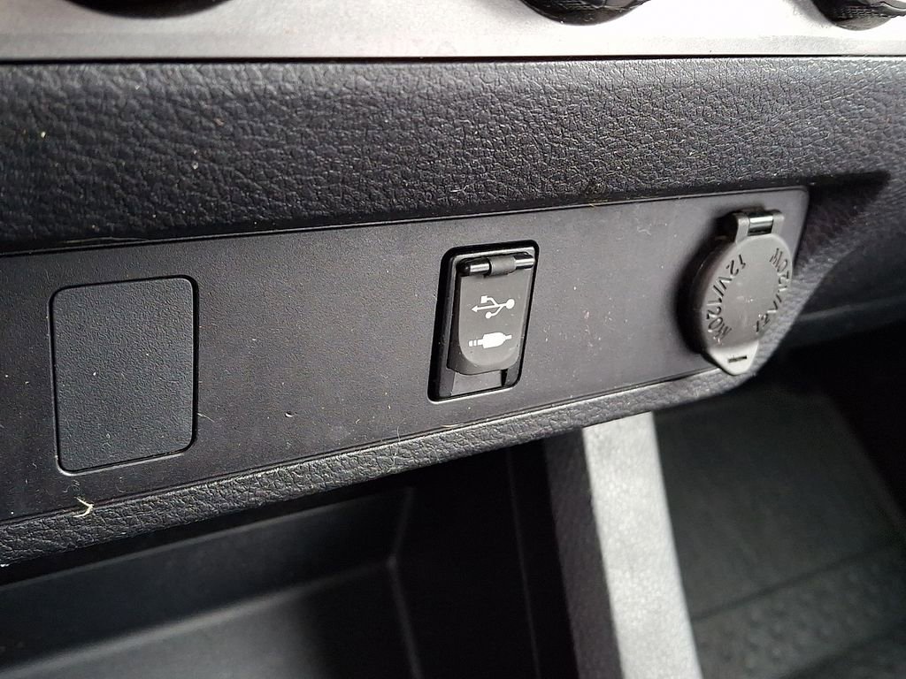 Used 2019 Toyota Tacoma SR w/ SX Package image 24