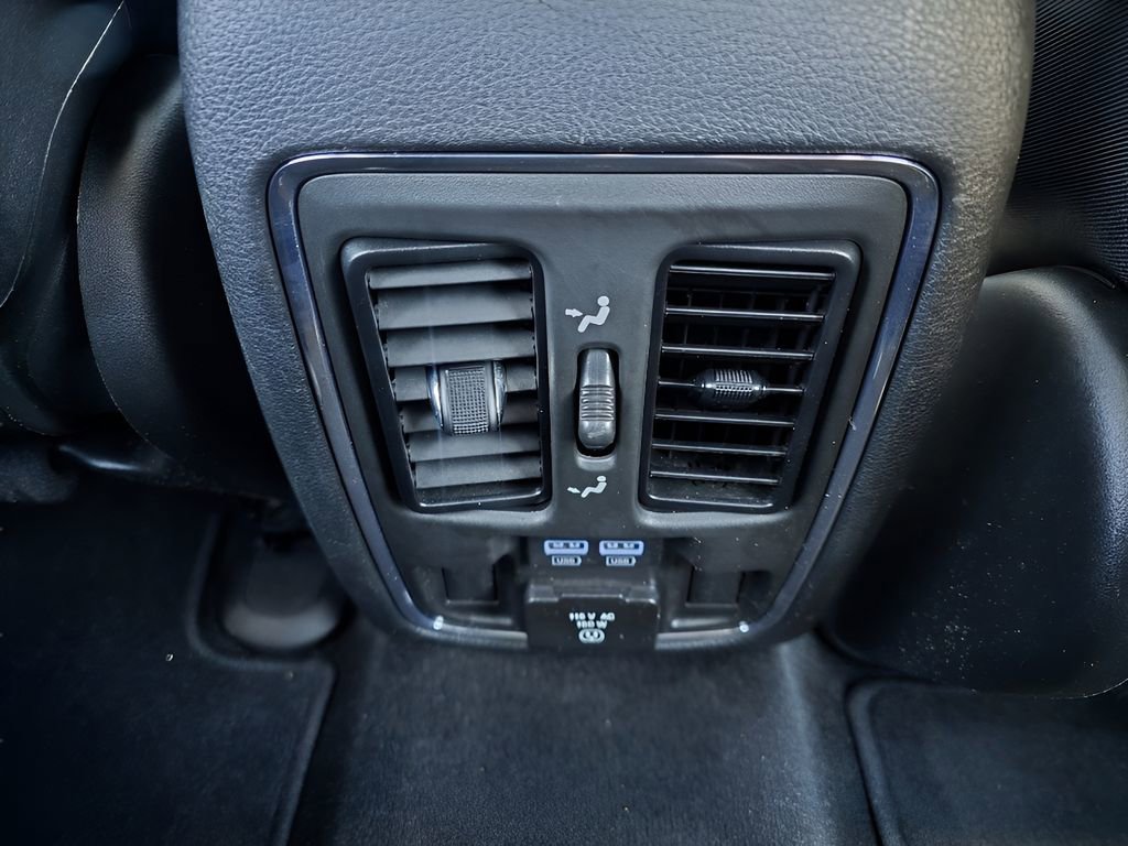 Used 2022 Jeep Grand Cherokee Limited image 27