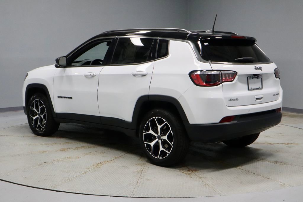 Used 2025 Jeep Compass Limited AWD/4WD image 8