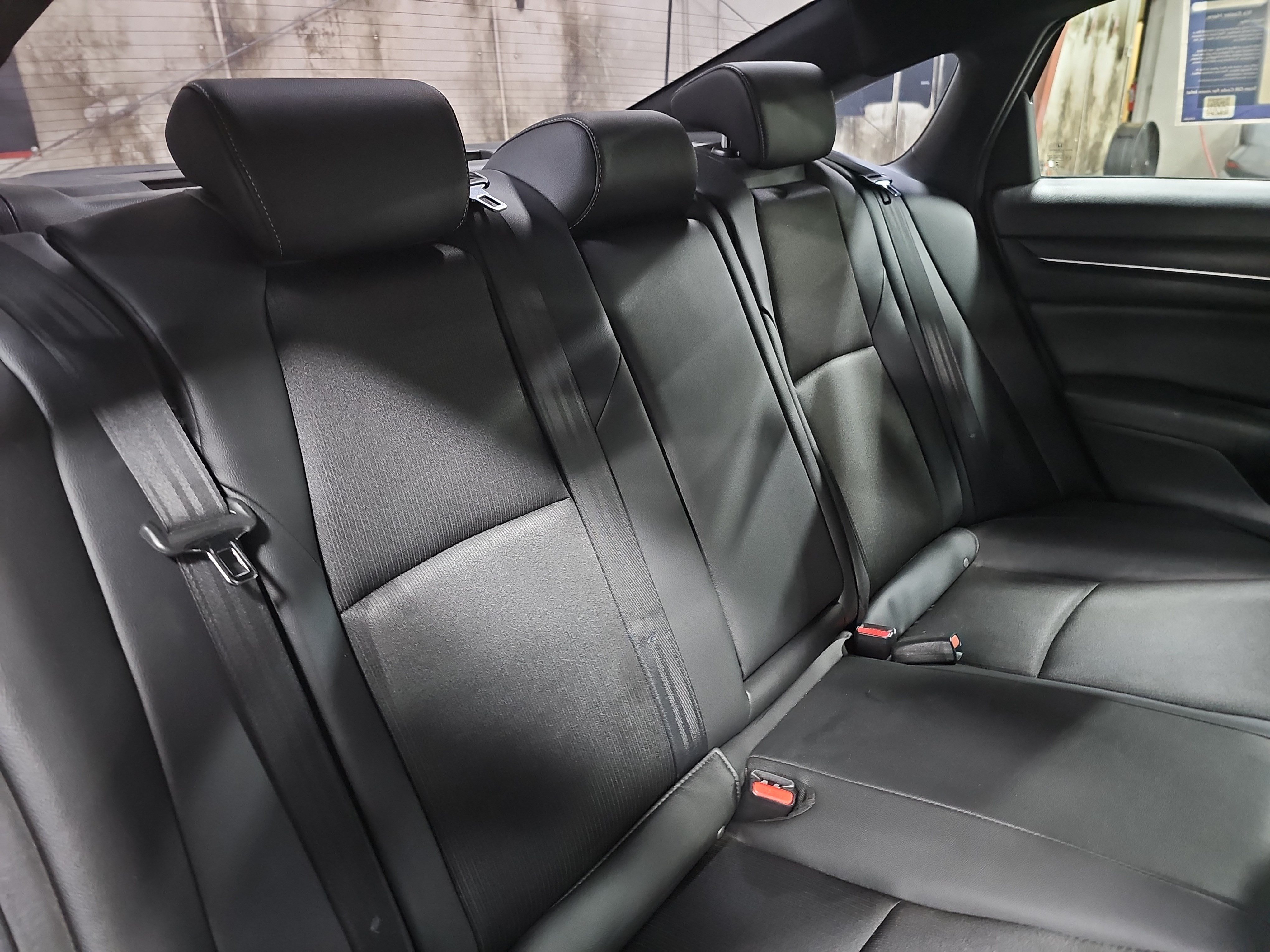 Used 2019 Honda Accord Sport image 12