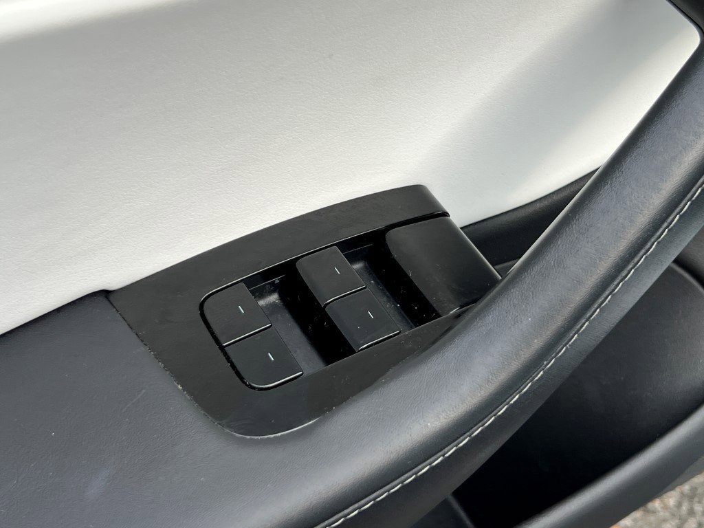 Used 2018 Tesla Model 3 Long Range image 19