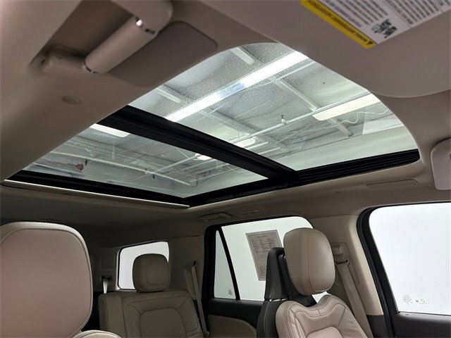 Used 2023 Lincoln Navigator Reserve image 15