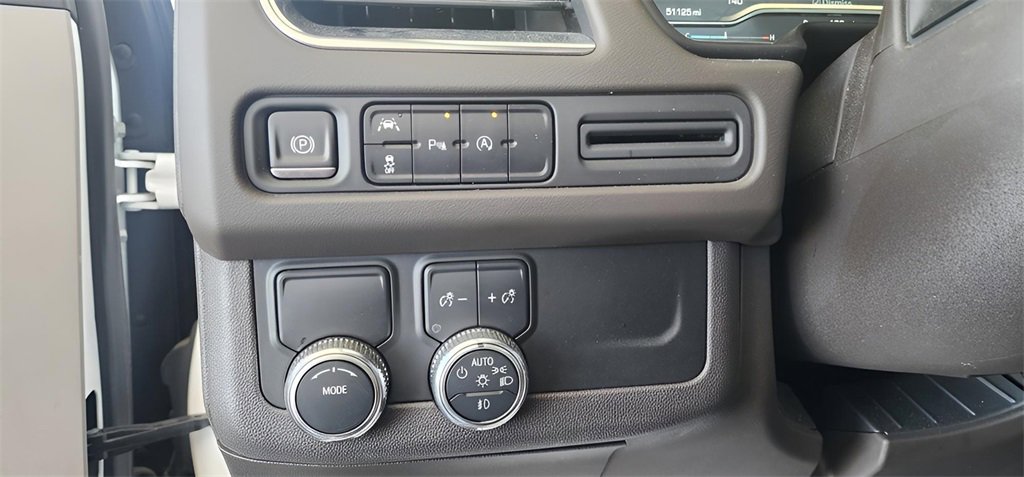 Used 2023 GMC Yukon SLT image 26