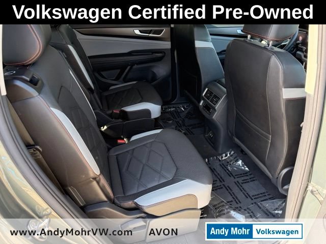 Used 2024 Volkswagen Atlas Peak Edition SEL AWD/4WD image 18