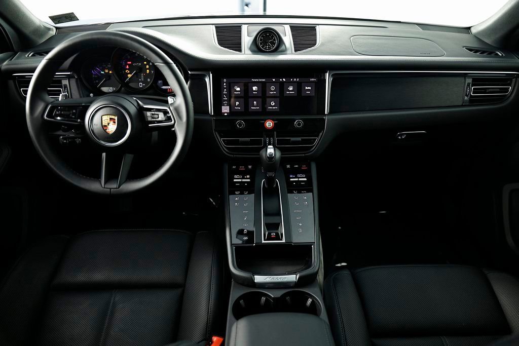 New 2026 Porsche Macan GTS image 30
