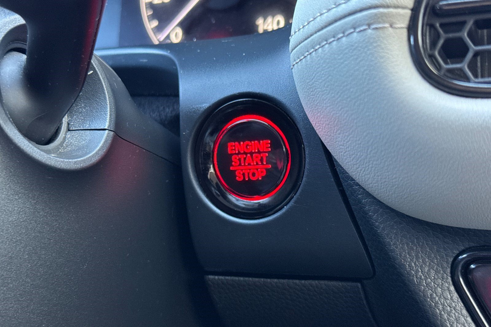 Used 2024 Honda HR-V LX image 17