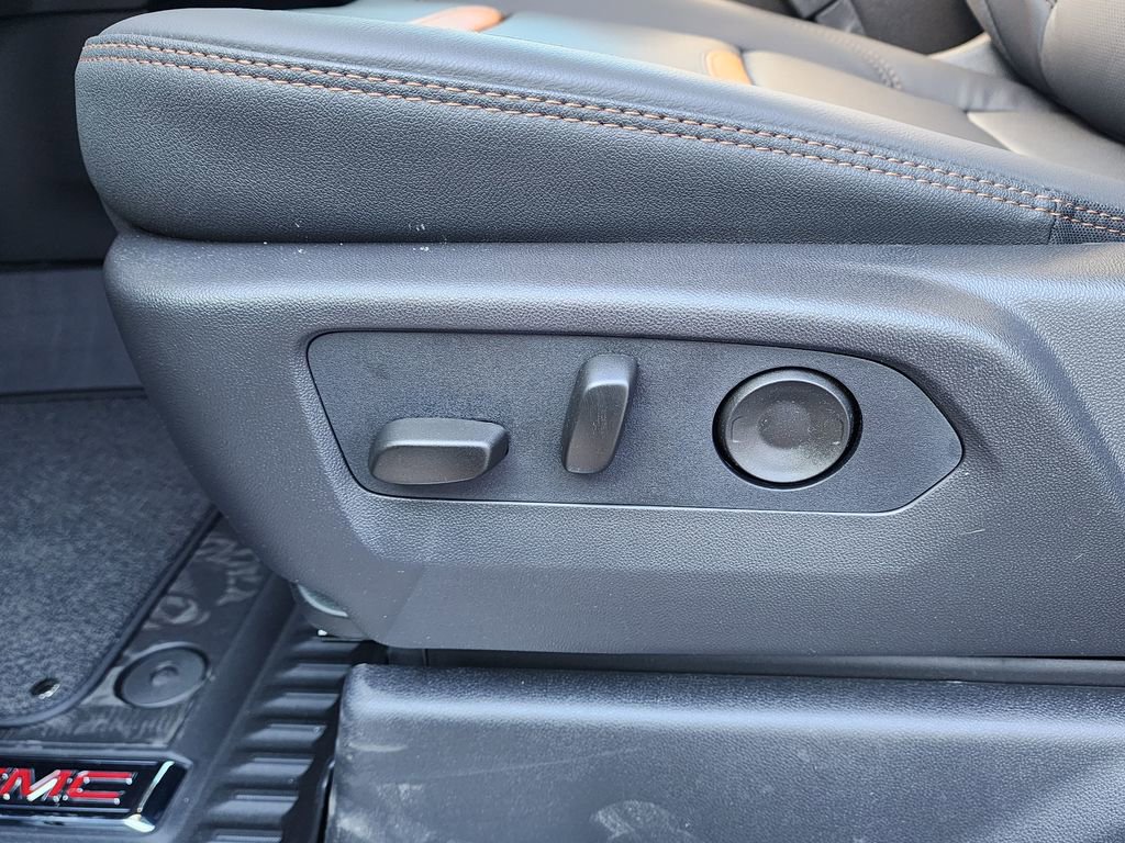 New 2026 GMC Sierra 2500 AT4 w/ AT4 Premium Plus Package image 19