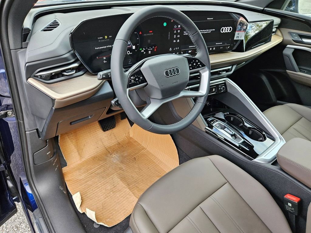 New 2025 Audi Q5 Premium image 9